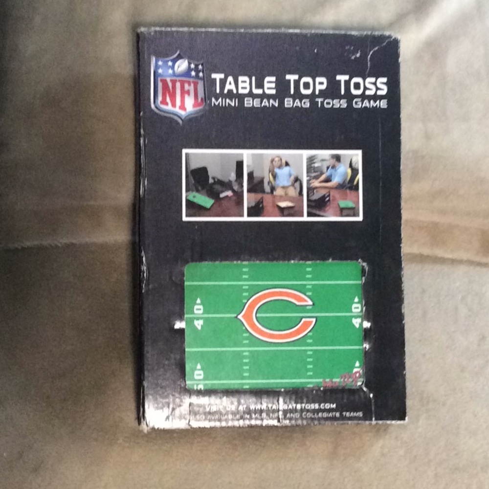 Chicago Bears Table top toss NWT